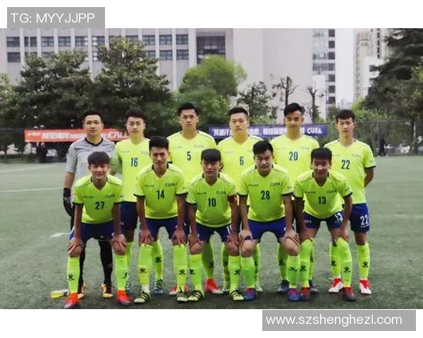 南京足球队荣登全国足球团队协作排行榜第二名展现团队精神与实力